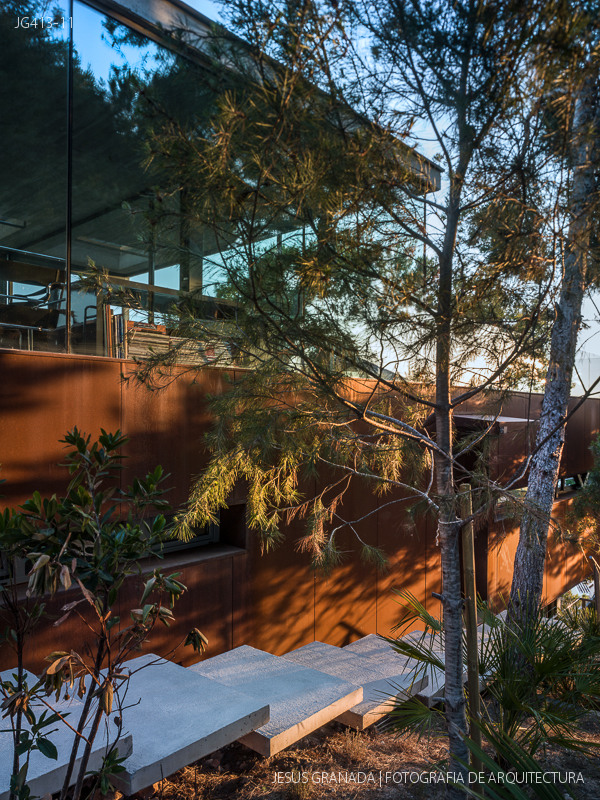 Casa en el monte. Rafael de Lacour. Spain. Fotografía de Jesús Granada.