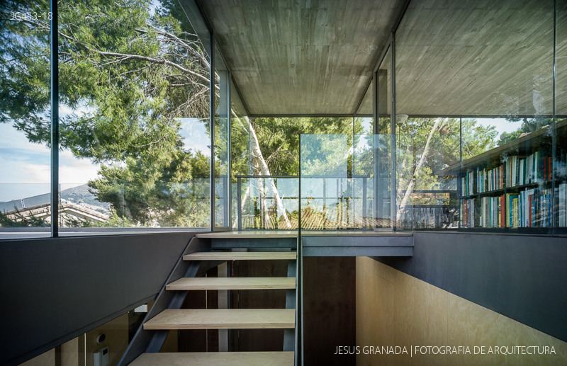 Casa en el monte. Rafael de Lacour. Spain. Fotografía de Jesús Granada.