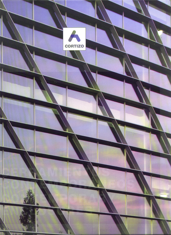 CORTIZO Catálogo. Cerramientos contemporáneos. Photography by Jesus Granada.