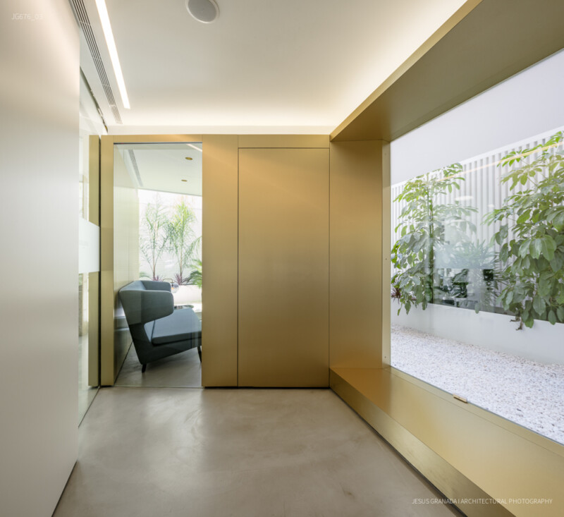 Golden Dental Clinic