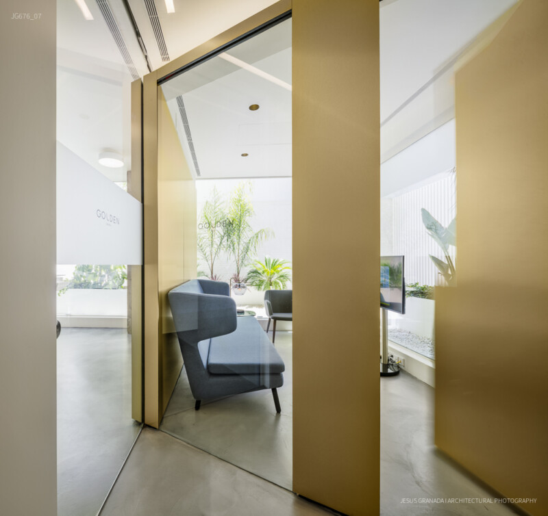 Golden Dental Clinic