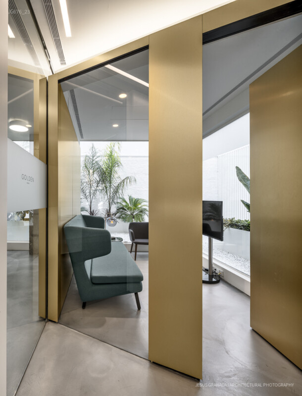 Golden Dental Clinic