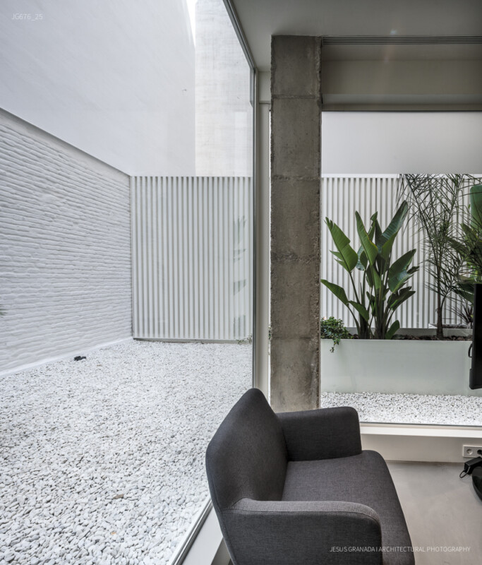 Golden Dental Clinic