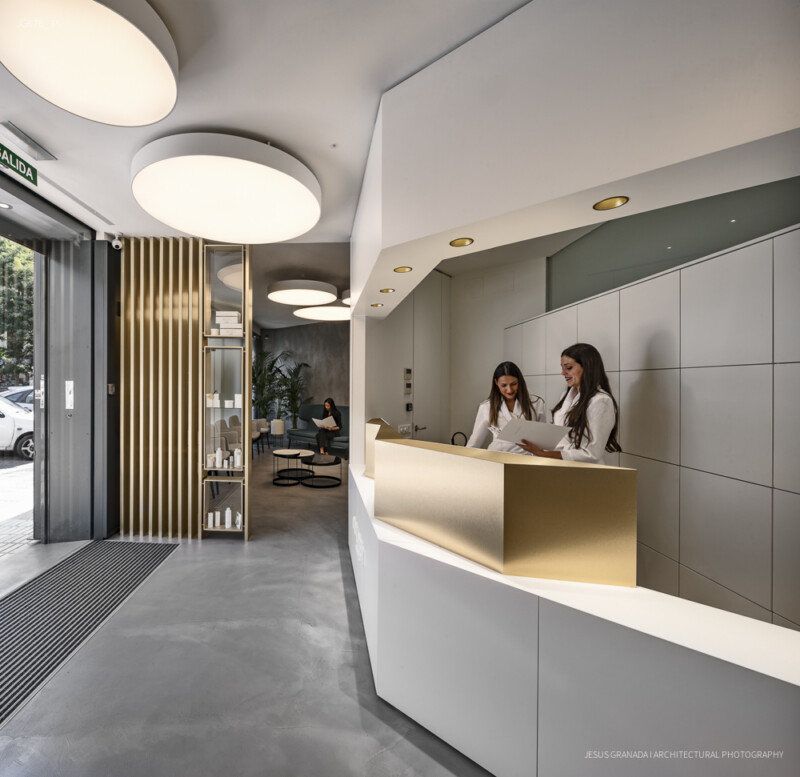 Golden Dental Clinic