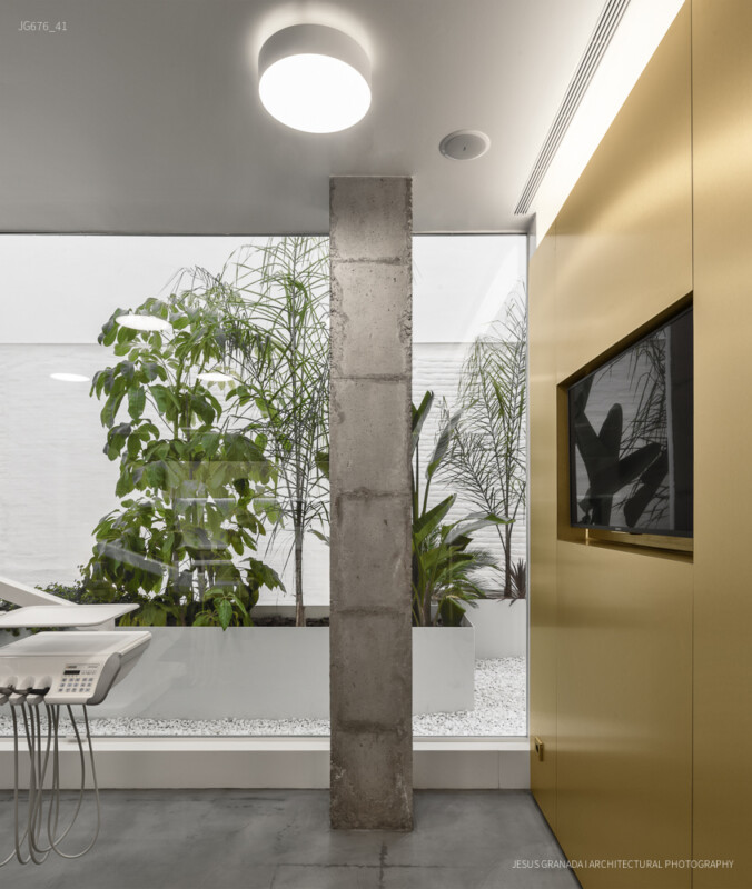 Golden Dental Clinic