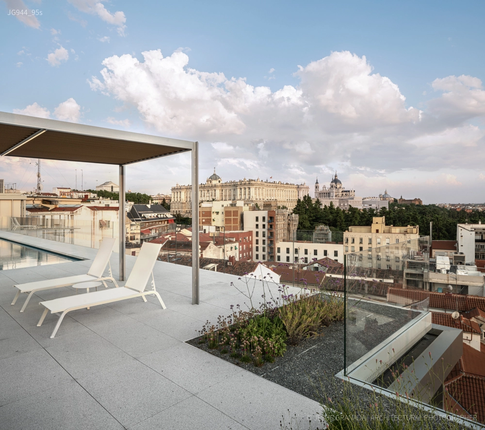 Dwellings Irún street in Madrid, Spain | Olalquiaga architects