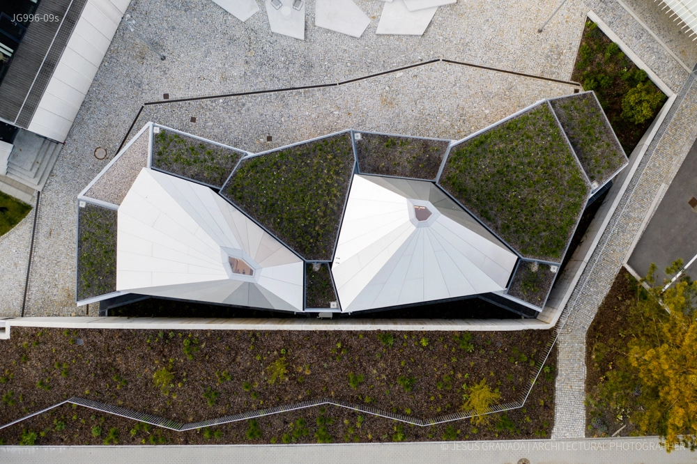 Modular office research center in Vizovice, Czech Republic | Chybik-Kristof architects + Koma modular