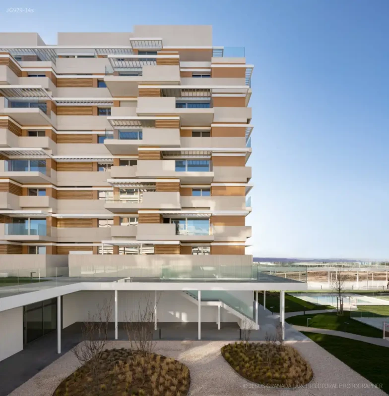 Dwellings in Valdebebas (Madrid), Spain | Aranguren y Gallegos architects