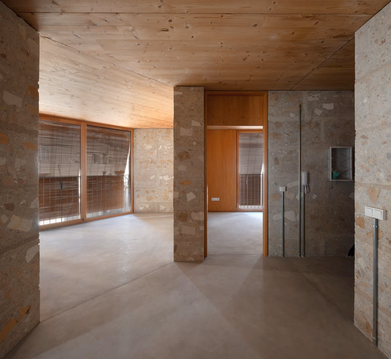 Interior de una vivienda. Harquitectes. Spain. Photography by Jesús Granada.