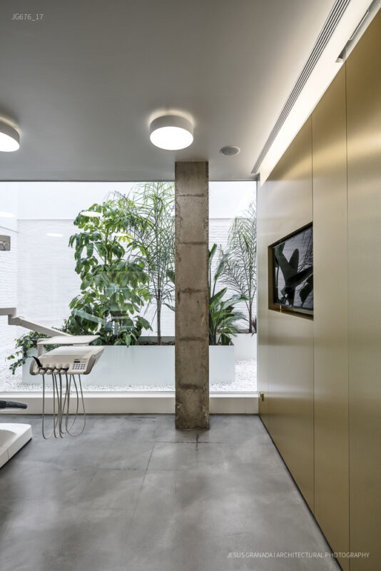 Golden Dental Clinic