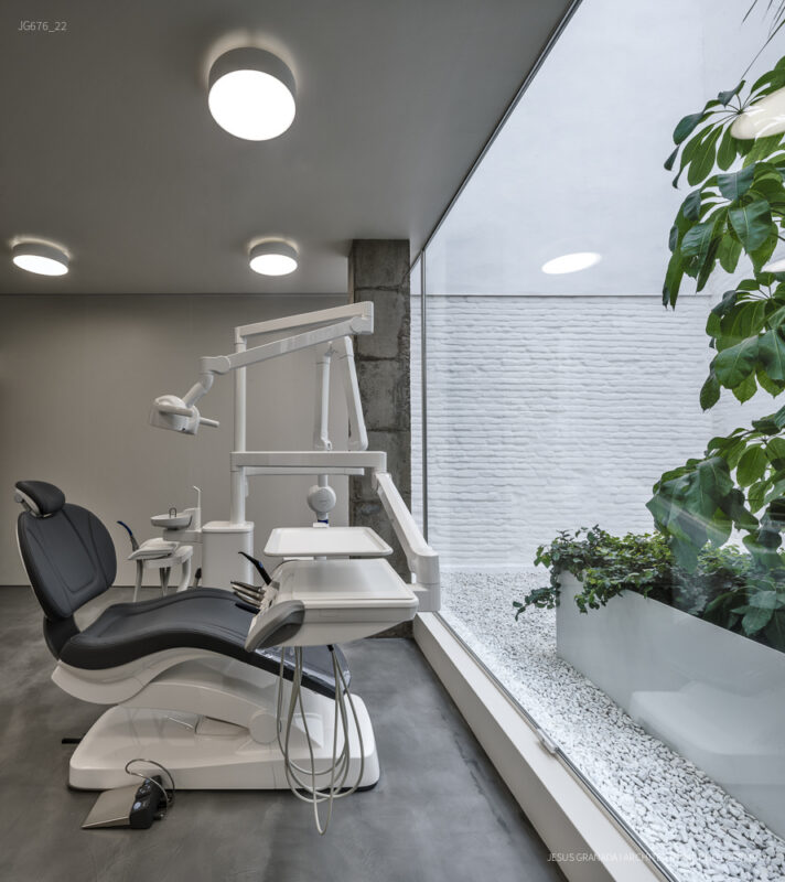 Golden Dental Clinic