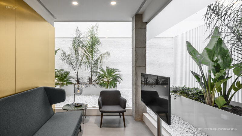 Golden Dental Clinic