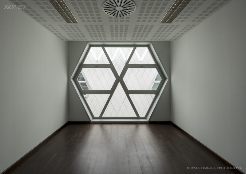 Old Market restoration for conservatory and language school in Melilla