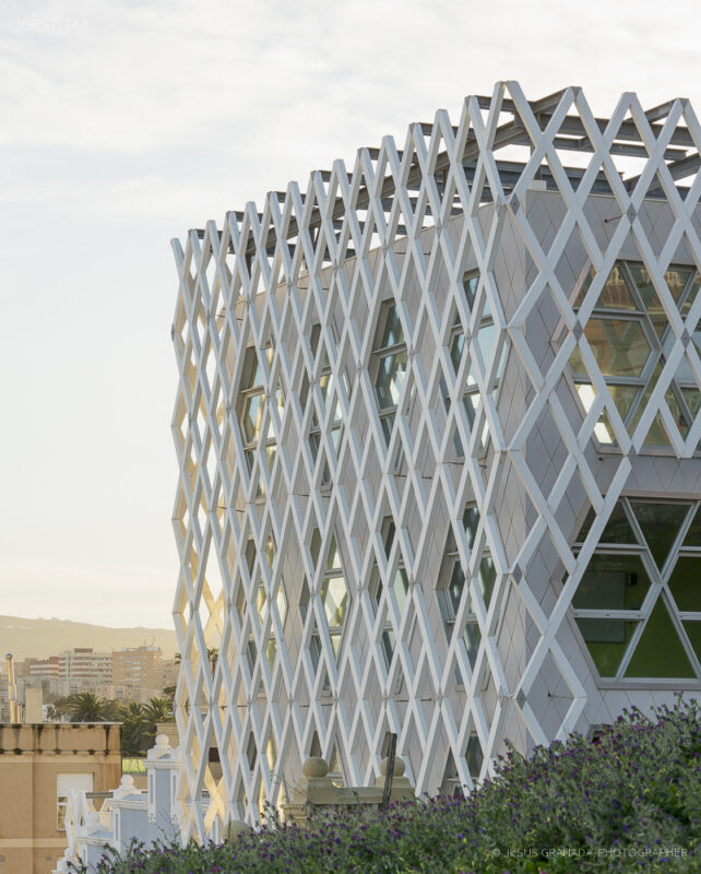 Old Market restoration for conservatory and language school in Melilla
