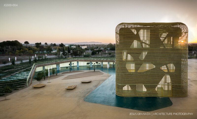 Vegas Altas Congress and Exhibition Center, Villanueva de la Serena (Spain). Pancorbo, De Villar, Chacón, Martín. Photograph by Jesús Granada.