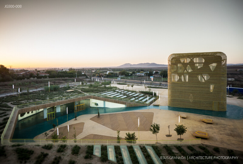 Vegas Altas Congress and Exhibition Center, Villanueva de la Serena (Spain). Pancorbo, De Villar, Chacón, Martín. Photograph by Jesús Granada.