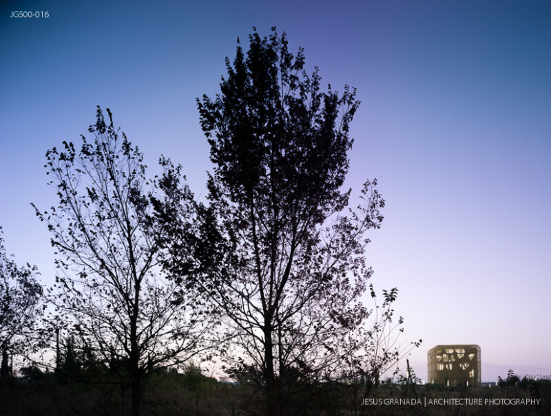 Vegas Altas Congress and Exhibition Center, Villanueva de la Serena (Spain). Pancorbo, De Villar, Chacón, Martín. Photograph by Jesús Granada.