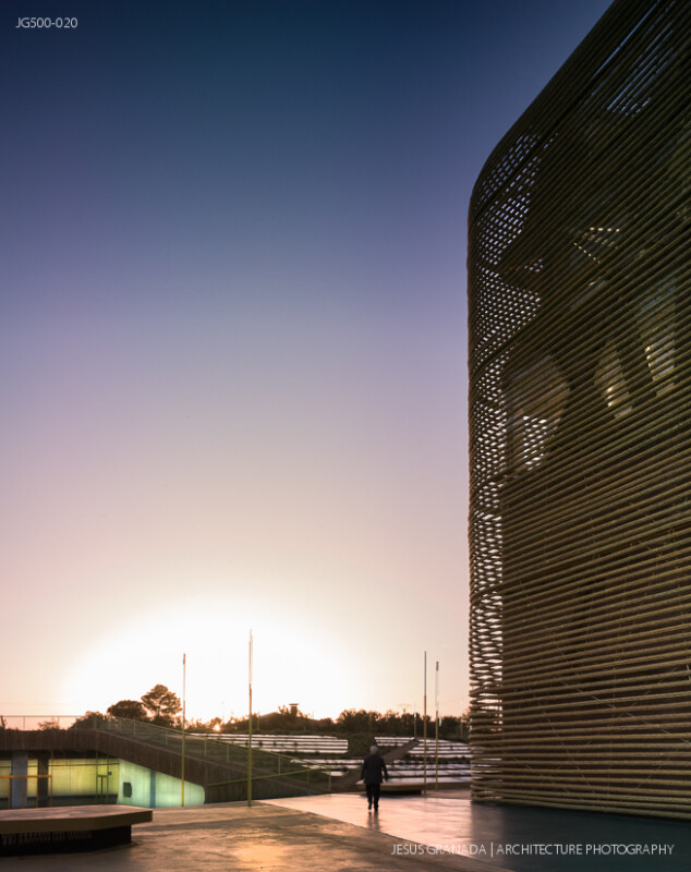 Vegas Altas Congress and Exhibition Center, Villanueva de la Serena (Spain). Pancorbo, De Villar, Chacón, Martín. Photograph by Jesús Granada.