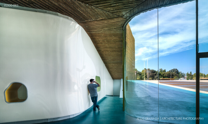 Vegas Altas Congress and Exhibition Center, Villanueva de la Serena (Spain). Pancorbo, De Villar, Chacón, Martín. Photograph by Jesús Granada.