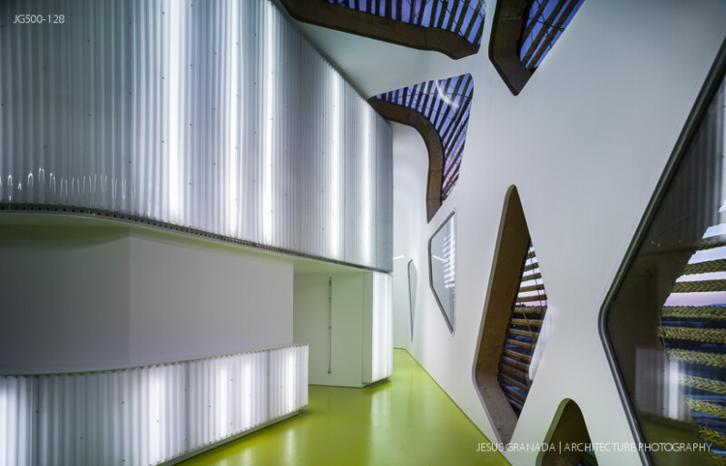 Vegas Altas Congress and Exhibition Center, Villanueva de la Serena (Spain). Pancorbo, De Villar, Chacón, Martín. Photograph by Jesús Granada.