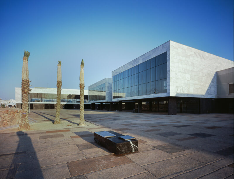 Edificio Polivalente en Almería