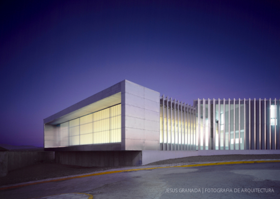 ARQUITECTOS EN MAYUSCULA