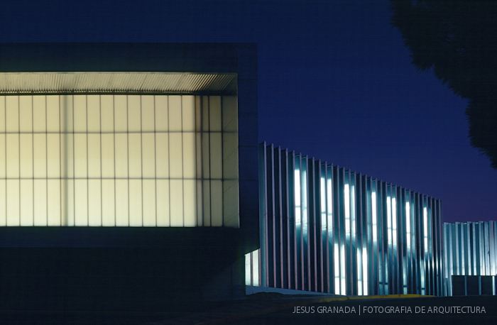 ARQUITECTOS EN MAYUSCULA