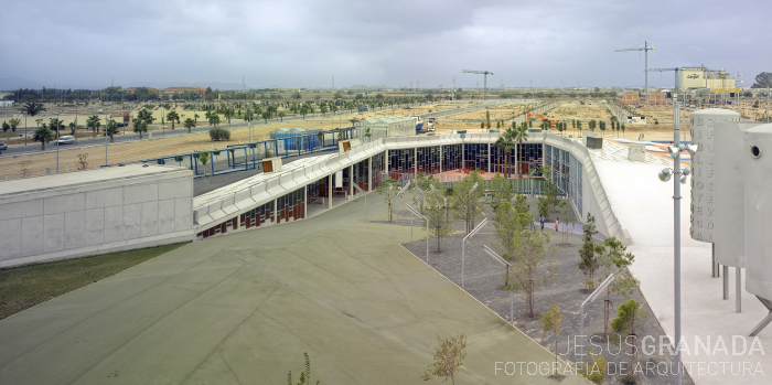Biblioteca y Parque en Torrepachecho (Murcia)