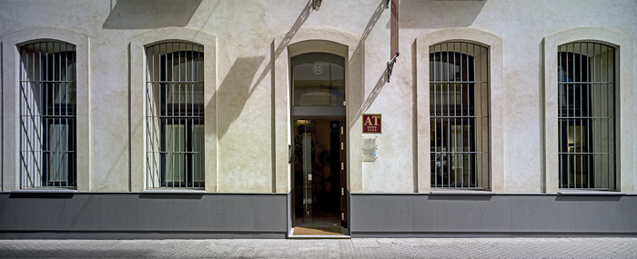 ARQUITECTOS EN MAYUSCULA