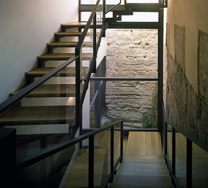 ARQUITECTOS EN MAYUSCULA