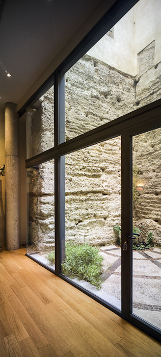 ARQUITECTOS EN MAYUSCULA