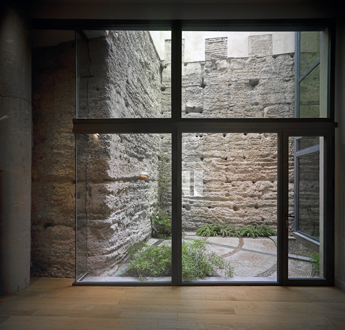 ARQUITECTOS EN MAYUSCULA