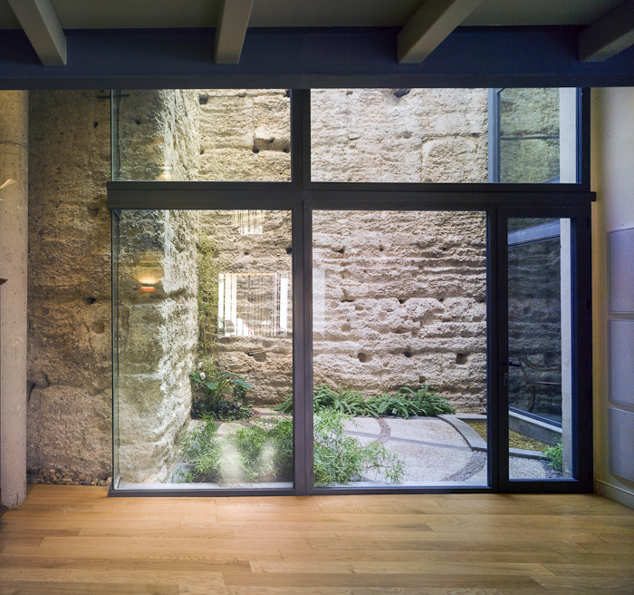 ARQUITECTOS EN MAYUSCULA