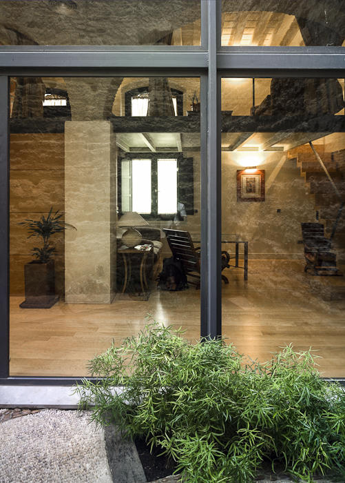 ARQUITECTOS EN MAYUSCULA