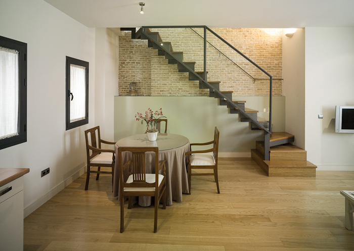 ARQUITECTOS EN MAYUSCULA