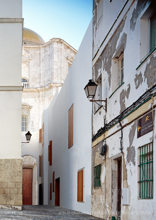 Rehabilitación de viviendas para realojo en Cádiz , Casa del Plátano