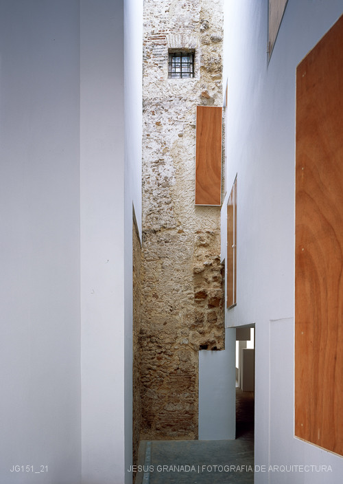 Rehabilitación de viviendas para realojo en Cádiz , Casa del Plátano