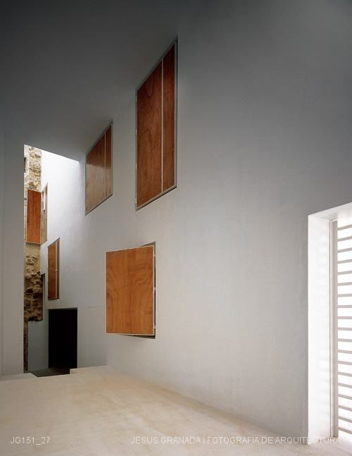 Rehabilitación de viviendas para realojo en Cádiz , Casa del Plátano