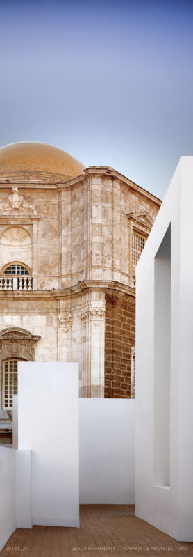 Rehabilitación de viviendas para realojo en Cádiz , Casa del Plátano