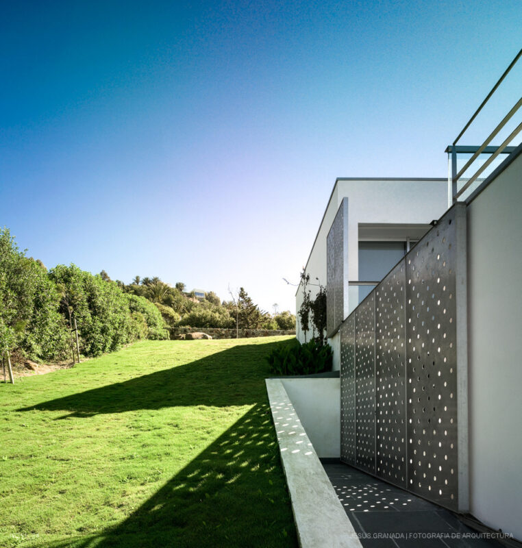 CADIZ ZAHARA DE LOS ATUNES VIVIENDA UNIFAMILIAR GUILLERMO VAZQUEZ PATRICIA LEAL JG251 24