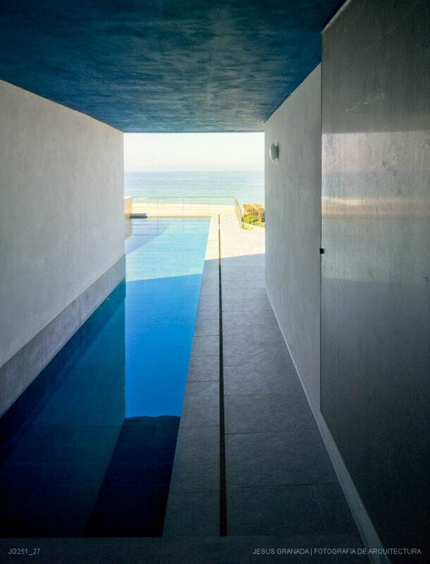 CADIZ ZAHARA DE LOS ATUNES VIVIENDA UNIFAMILIAR GUILLERMO VAZQUEZ PATRICIA LEAL JG251 27