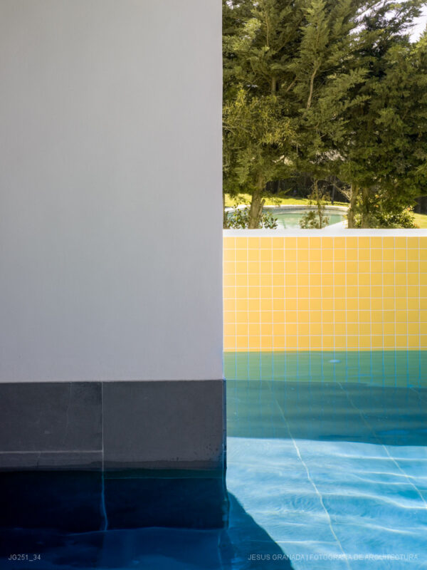 CADIZ ZAHARA DE LOS ATUNES VIVIENDA UNIFAMILIAR GUILLERMO VAZQUEZ PATRICIA LEAL JG251 34