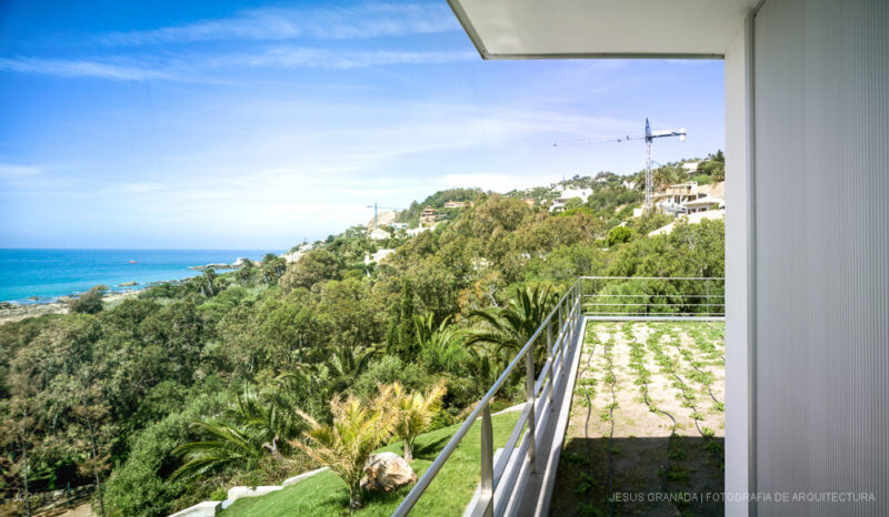 CADIZ ZAHARA DE LOS ATUNES VIVIENDA UNIFAMILIAR GUILLERMO VAZQUEZ PATRICIA LEAL JG251 47