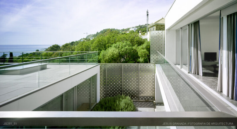 CADIZ ZAHARA DE LOS ATUNES VIVIENDA UNIFAMILIAR GUILLERMO VAZQUEZ PATRICIA LEAL JG251 51