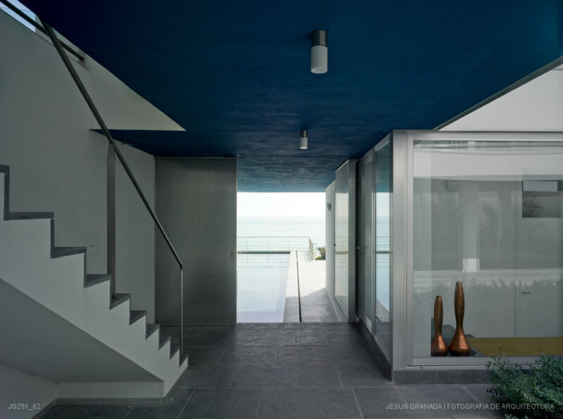 CADIZ ZAHARA DE LOS ATUNES VIVIENDA UNIFAMILIAR GUILLERMO VAZQUEZ PATRICIA LEAL JG251 62