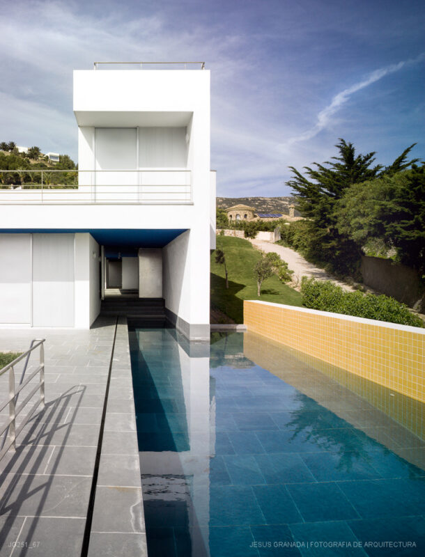 CADIZ ZAHARA DE LOS ATUNES VIVIENDA UNIFAMILIAR GUILLERMO VAZQUEZ PATRICIA LEAL JG251 67