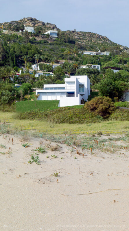 CADIZ ZAHARA DE LOS ATUNES VIVIENDA UNIFAMILIAR GUILLERMO VAZQUEZ PATRICIA LEAL JG251 72