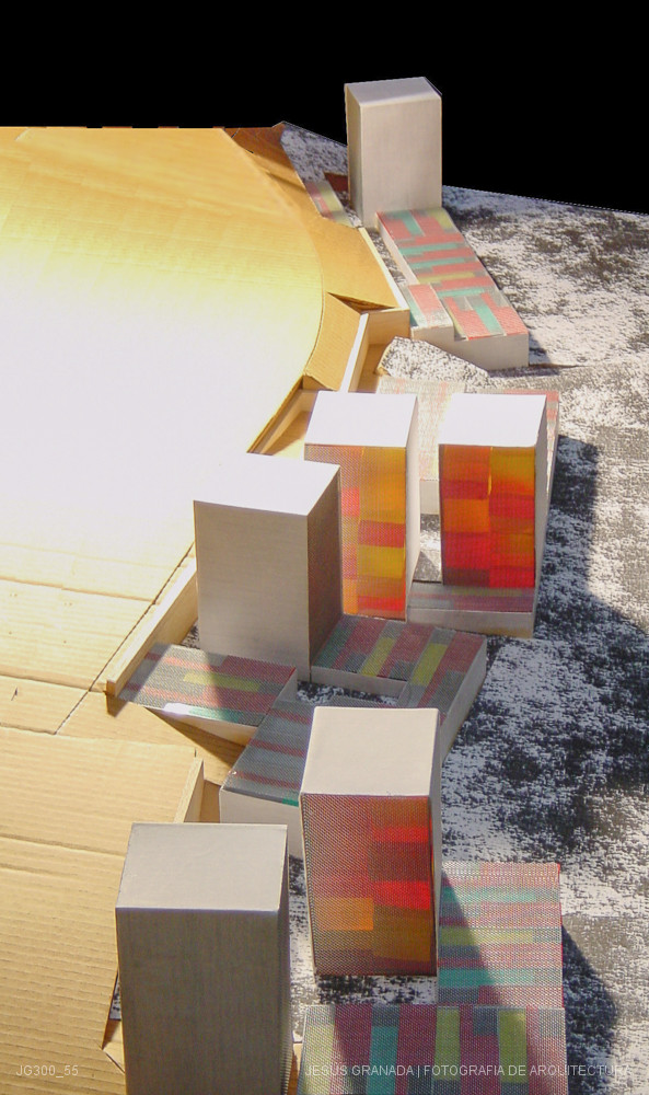 Viviendas en el Monte Hacho (Europan 5)