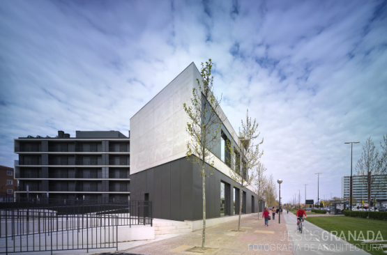 NUÃEZ Y LORENTE ARQUITECTOS