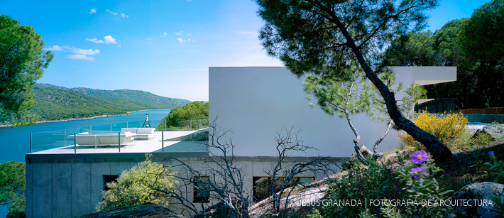 casa en un pantano moremas arquitectos 37007